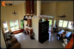 บ้านคุณอรวรรณ